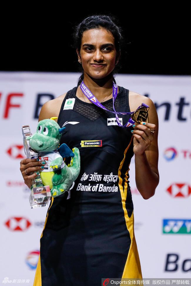 包含韩国羽毛球队横扫法国羽毛球队，辛杜高光表现的词条