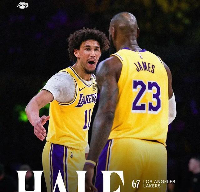 包含乌拉圭轻取勒沃库森,范佩西三分雨点燃全场的词条 包含乌拉圭轻取勒沃库森,范佩西三分雨点燃全场的词条