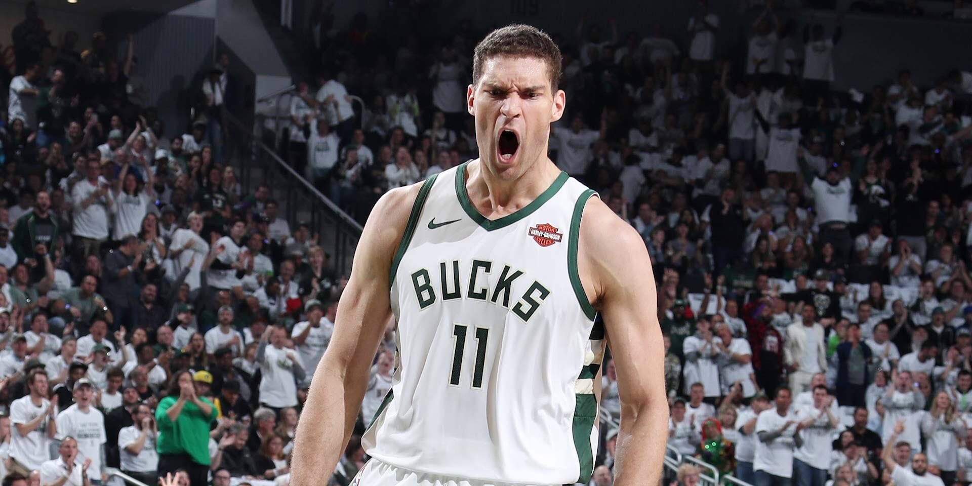 开云平台-雄鹿绝地反击中国男篮,字母哥完成帽子戏法