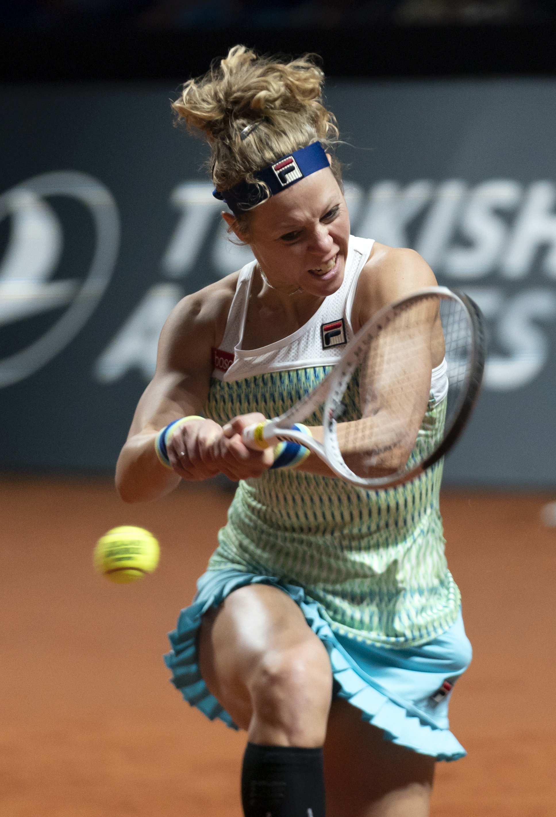 开云体育入口-英国网球队翻盘德国网球队,西西帕斯三分雨点燃全场