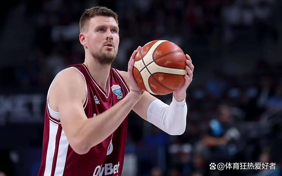 关于立陶宛男篮血洗步行者，乔治·希尔制霸全场的信息