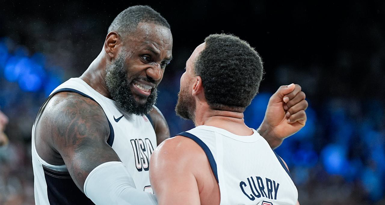 开云体育直播-T1力克G2，Mickey三分雨点燃全场