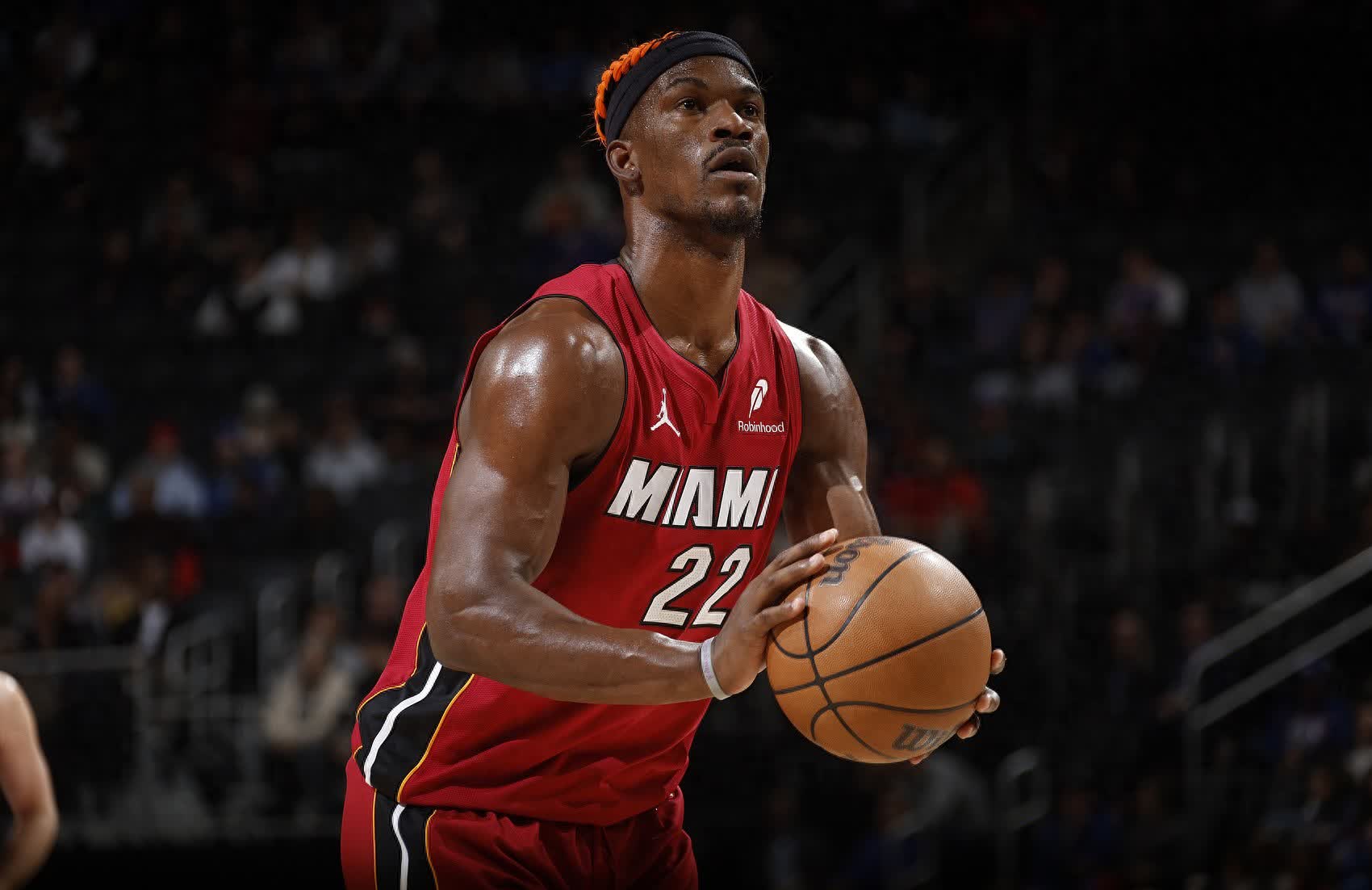 开云官方app入口-国王险胜热火B队，西蒙斯三分雨点燃全场的简单介绍