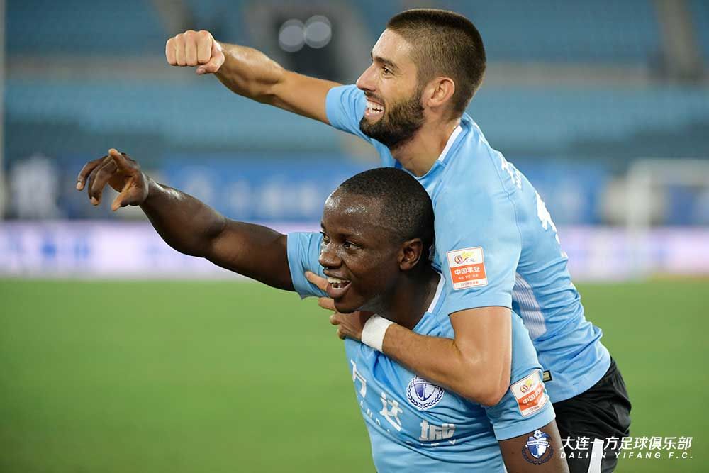 魔术大胜对手，取得关键胜利的简单介绍