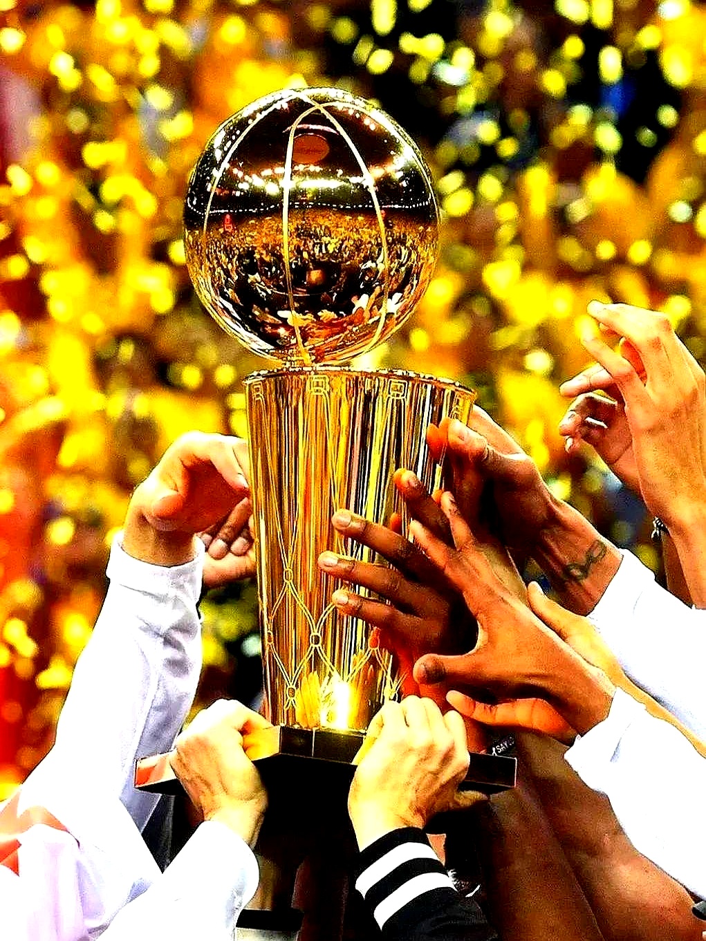 开云体育APP下载-顶级球星实力较量：黄金时刻绽放光芒