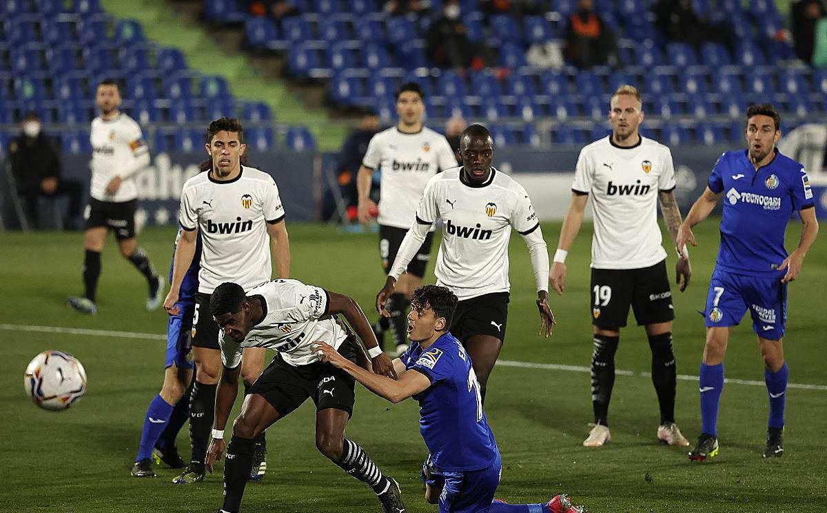 开云体育平台APP-巴伦西亚主场大获全胜，全队斗志高昂的简单介绍